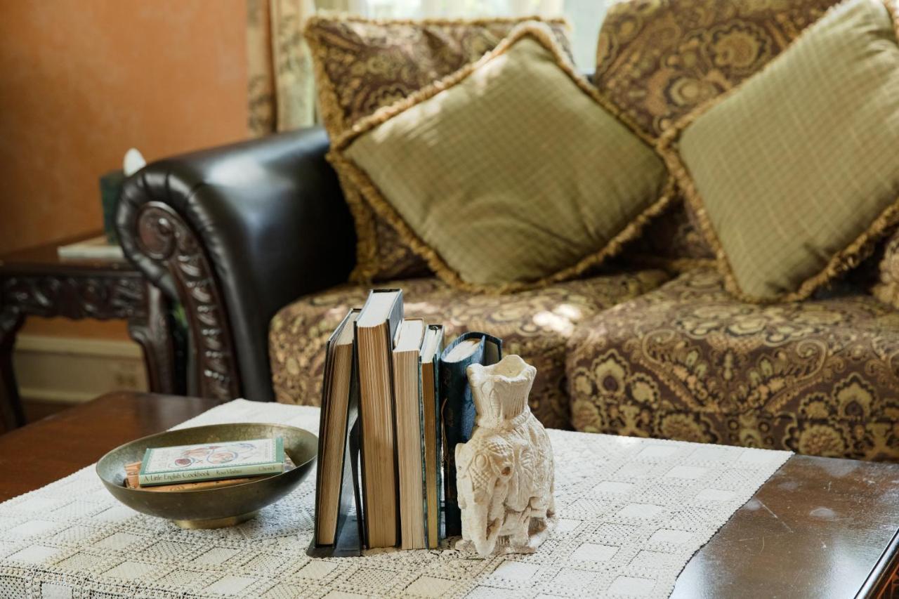 The Mark Addy Bed And Breakfast Nellysford Exterior photo