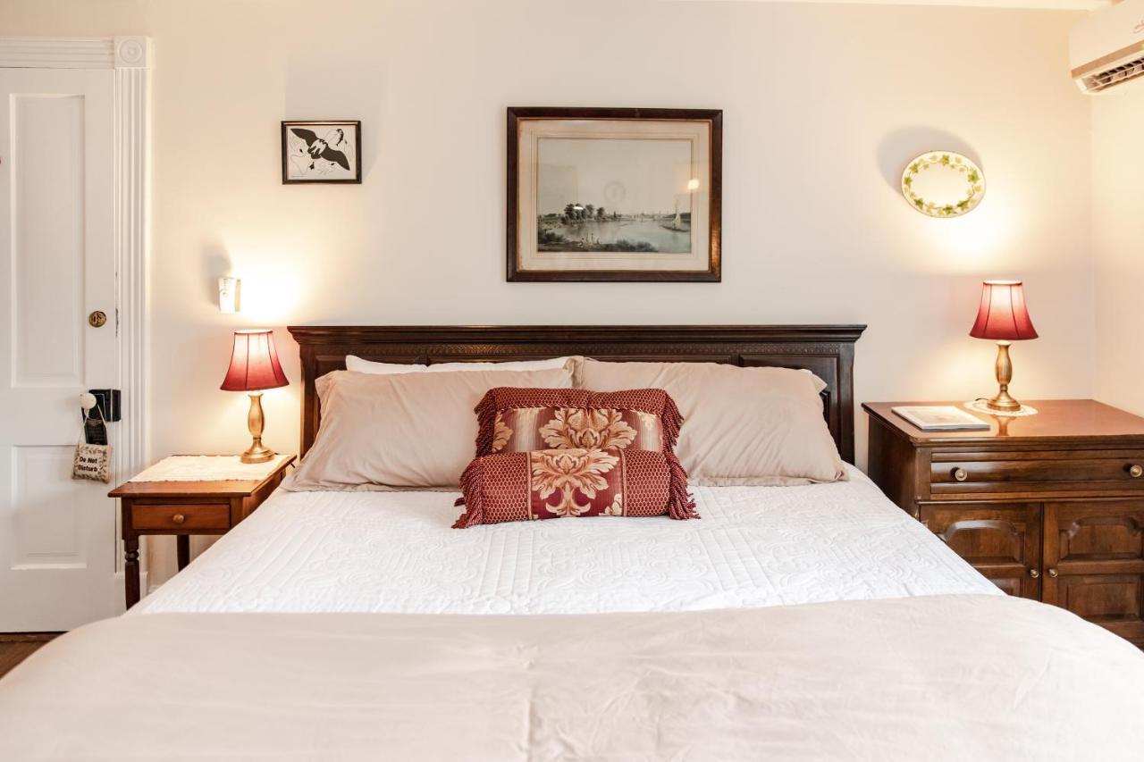 The Mark Addy Bed And Breakfast Nellysford Exterior photo