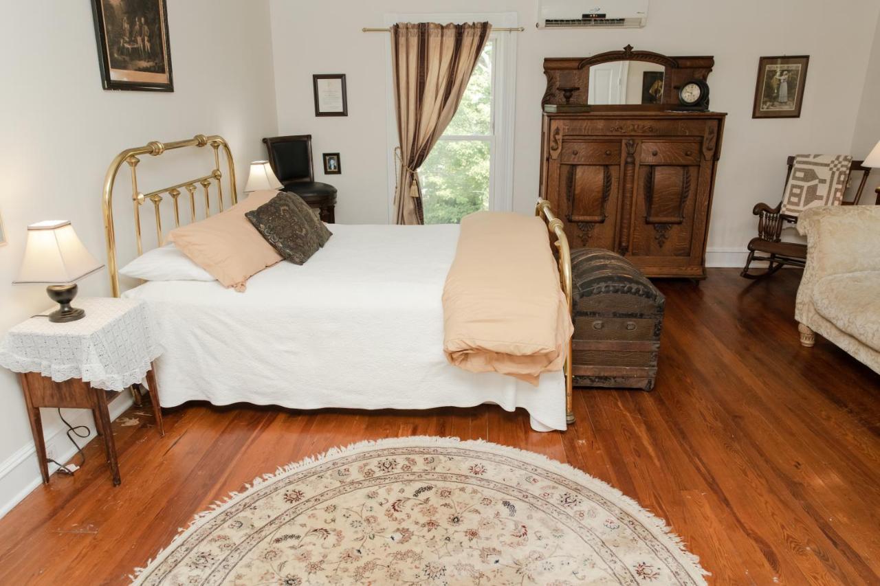 The Mark Addy Bed And Breakfast Nellysford Exterior photo