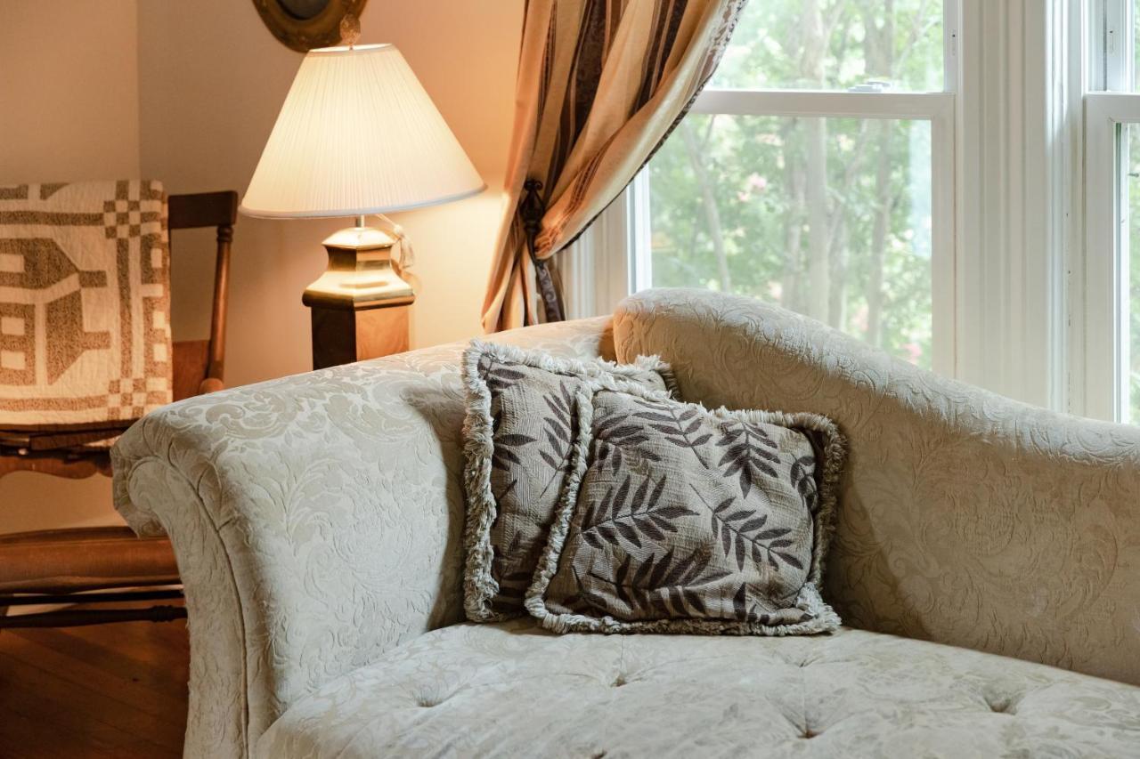The Mark Addy Bed And Breakfast Nellysford Exterior photo
